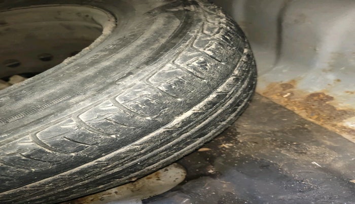 2014 Hyundai Verna FLUIDIC 1.6 VTVT EX, Petrol, Manual, 90,823 km, tyre