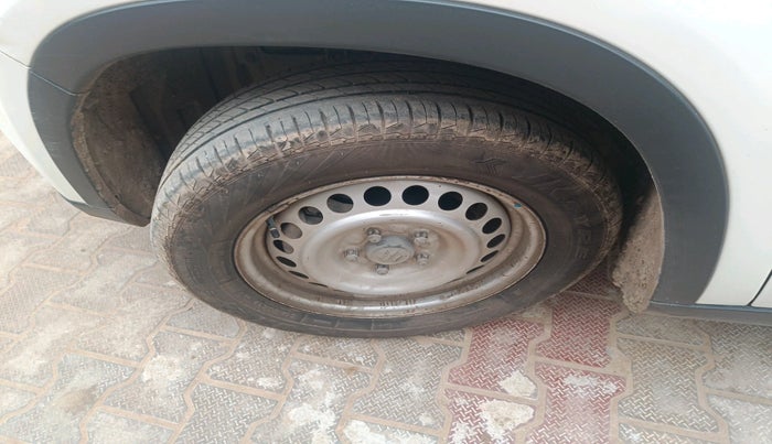 2018 Maruti Vitara Brezza LDI, Diesel, Manual, 1,08,148 km, tyre