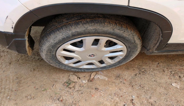 2018 Maruti Vitara Brezza VDI (O), Diesel, Manual, 1,17,573 km, tyre