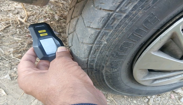 2016 Maruti Eeco 5 STR WITH A/C+HTR, Petrol, Manual, 38,383 km, tyre