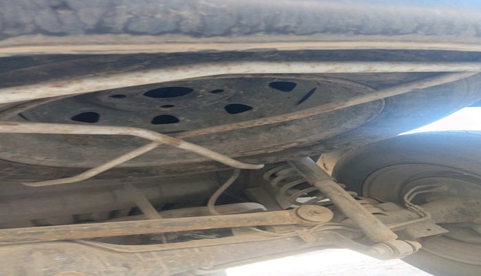 2016 Maruti Eeco 5 STR WITH A/C+HTR, Petrol, Manual, 38,383 km, tyre