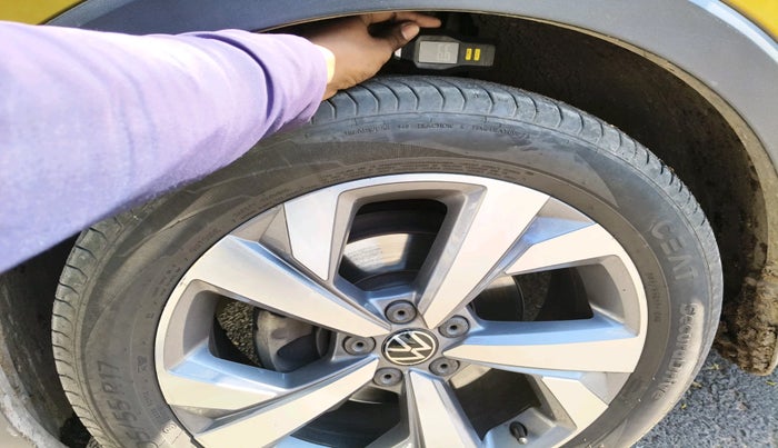 2021 Volkswagen TAIGUN TOPLINE 1.0 TSI AT, Petrol, Automatic, 75,000 km, tyre