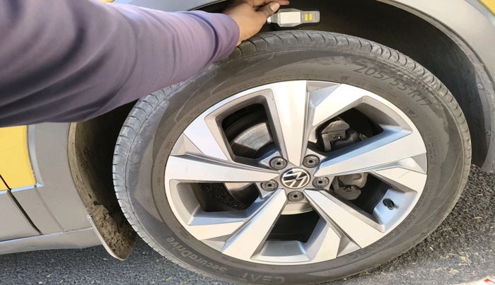 2021 Volkswagen TAIGUN TOPLINE 1.0 TSI AT, Petrol, Automatic, 75,000 km, tyre