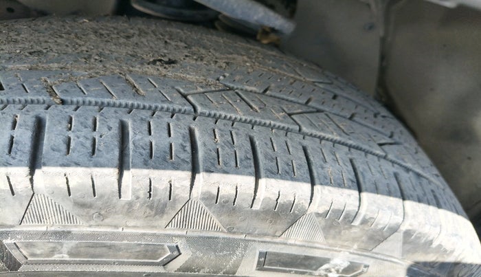 2018 Toyota Fortuner 2.8 4X2 AT, Diesel, Automatic, 4,83,407 km, tyre