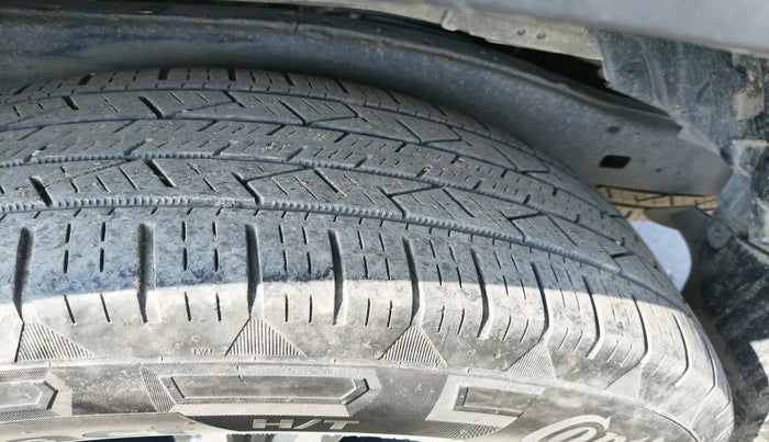 2018 Toyota Fortuner 2.8 4X2 AT, Diesel, Automatic, 4,83,407 km, tyre