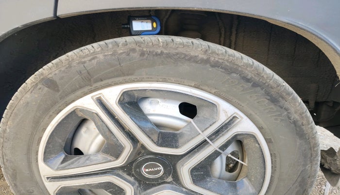 2024 Nissan MAGNITE XE, Petrol, Manual, 13,210 km, tyre