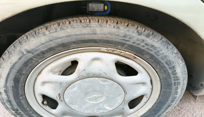 2013 Chevrolet Beat PS PETROL, Petrol, Manual, 76,342 km, tyre