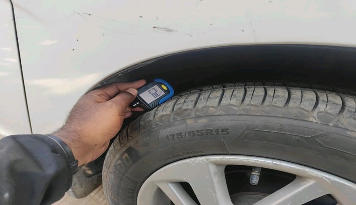 2015 Honda Jazz 1.2L I-VTEC V AT, Petrol, Automatic, 1,56,909 km, tyre