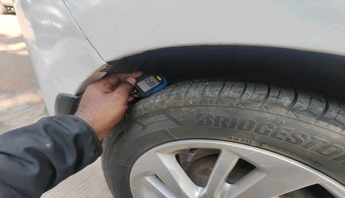 2015 Honda Jazz 1.2L I-VTEC V AT, Petrol, Automatic, 1,56,909 km, tyre