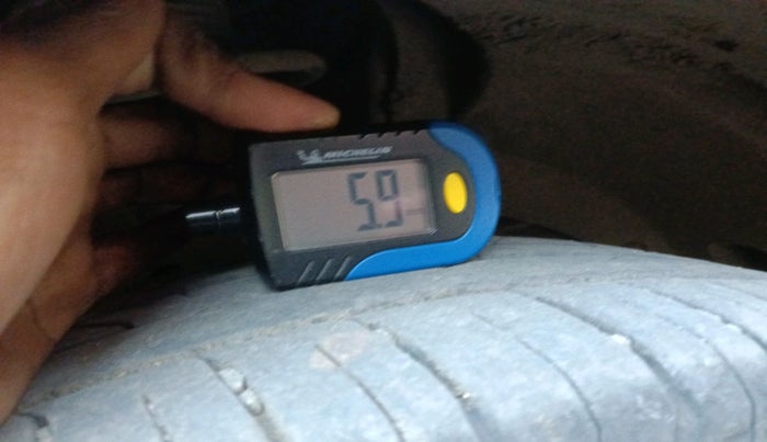 2017 Maruti Baleno ZETA PETROL 1.2, Petrol, Manual, 1,35,416 km, tyre