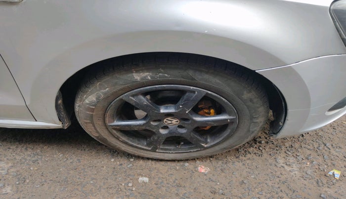 2014 Volkswagen Vento HIGHLINE DIESEL 1.6, Diesel, Manual, 91,873 km, tyre