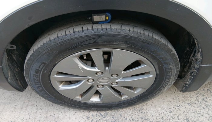 2016 Maruti S Cross ZETA 1.3, Diesel, Manual, 81,563 km, tyre