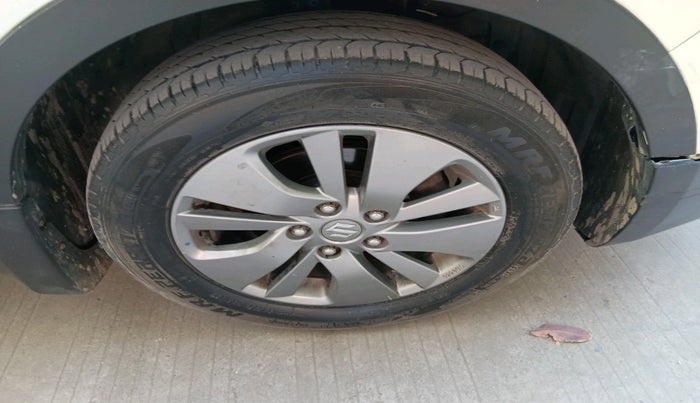 2016 Maruti S Cross ZETA 1.3, Diesel, Manual, 81,563 km, tyre