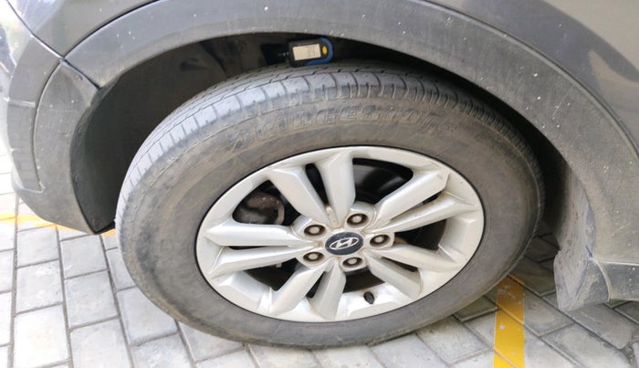 2016 Hyundai Creta SX PLUS 1.6 DIESEL, Diesel, Manual, 1,33,393 km, tyre