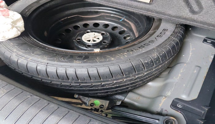 2016 Hyundai Creta SX PLUS 1.6 DIESEL, Diesel, Manual, 1,33,393 km, tyre