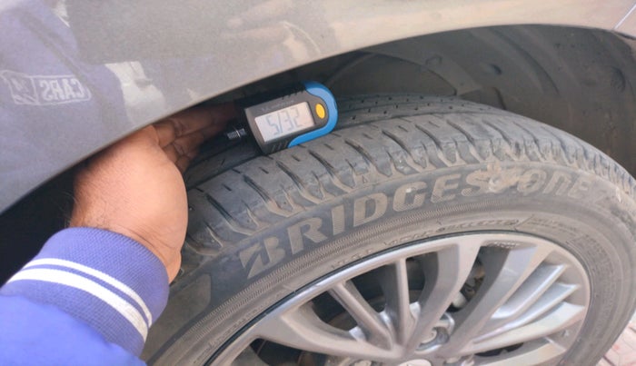 2022 Maruti Ertiga VXI CNG, Petrol, Manual, 46,078 km, tyre