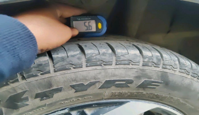 2019 Hyundai VENUE SX 1.4 CRDI, Diesel, Manual, 1,15,320 km, tyre