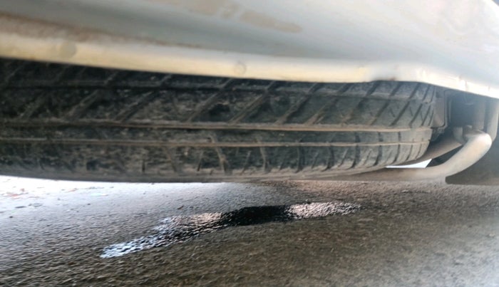 2014 Maruti OMNI E STD, Petrol, Manual, 52,224 km, tyre