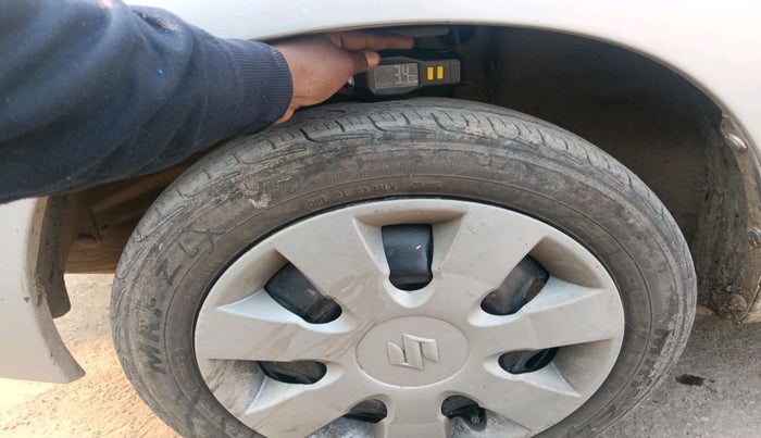 2011 Maruti Zen Estilo VXI, Petrol, Manual, 87,845 km, tyre