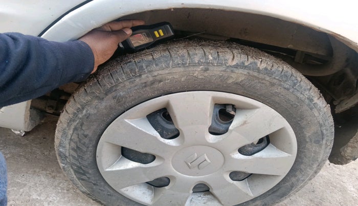 2011 Maruti Zen Estilo VXI, Petrol, Manual, 87,845 km, tyre