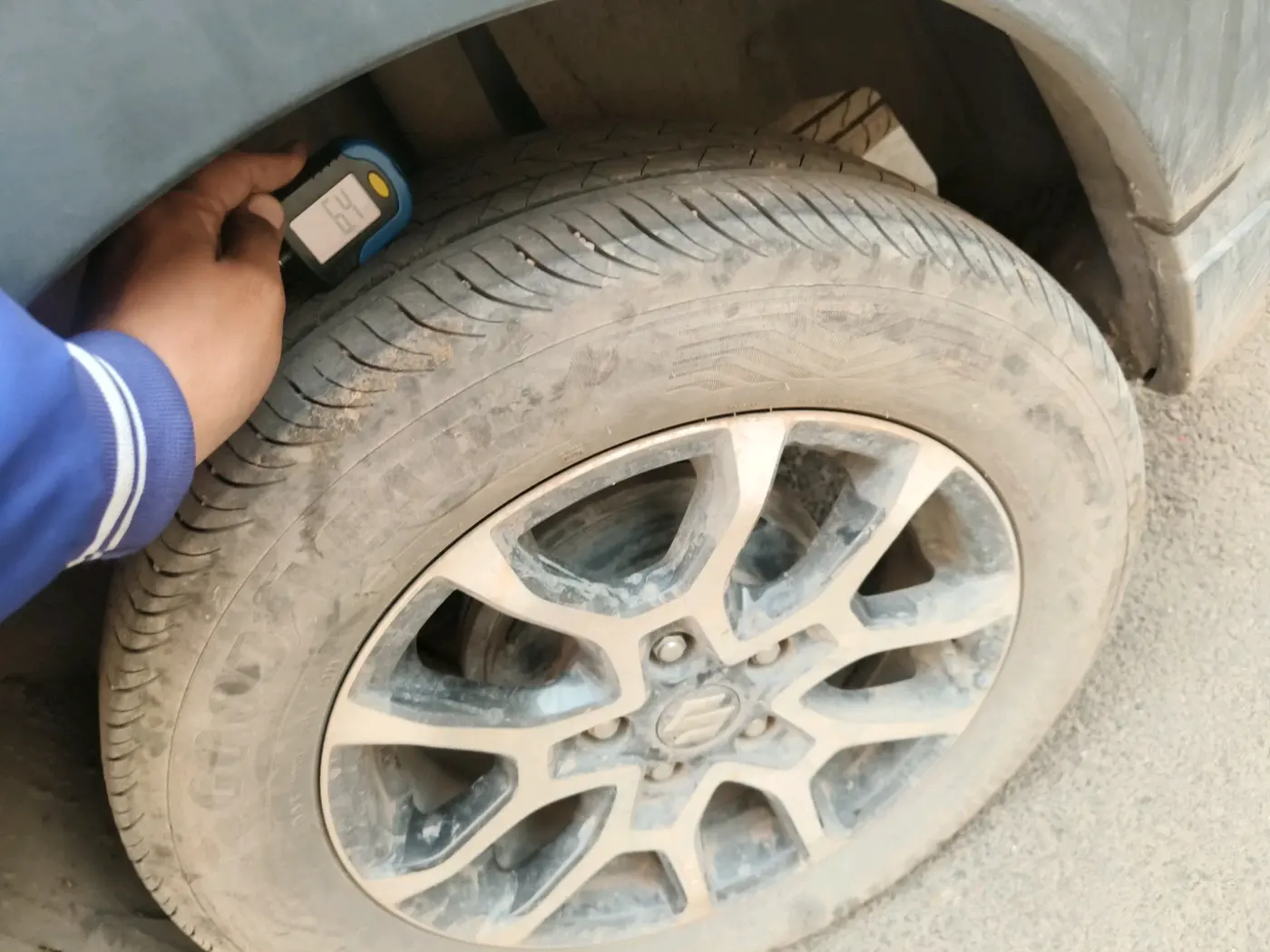 2024 Maruti XL6 ZETA CNG, CNG, Manual, 29,315 km, tyre