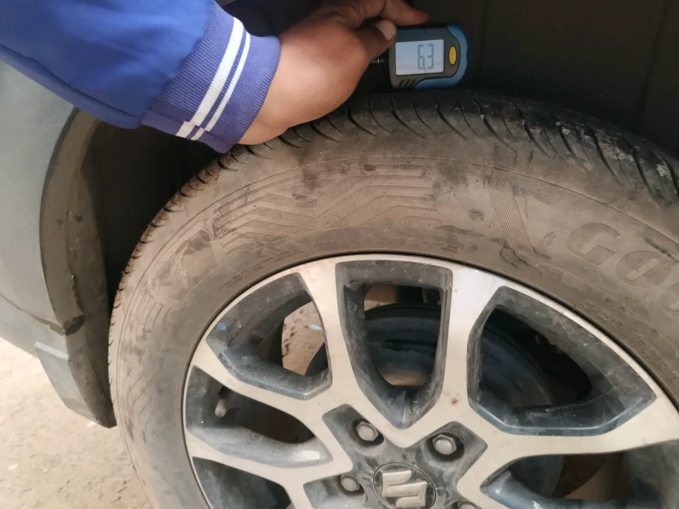 2024 Maruti XL6 ZETA CNG, CNG, Manual, 29,315 km, tyre