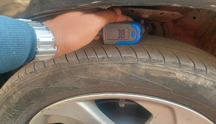 2015 Honda City 1.5L I-VTEC VX CVT, Petrol, Automatic, 1,45,255 km, tyre