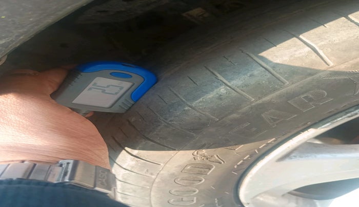 2015 Honda City 1.5L I-VTEC VX CVT, Petrol, Automatic, 1,45,255 km, tyre