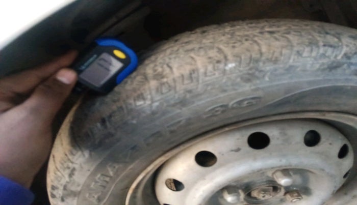 2013 Maruti Wagon R 1.0 LXI, Petrol, Manual, 31,426 km, tyre