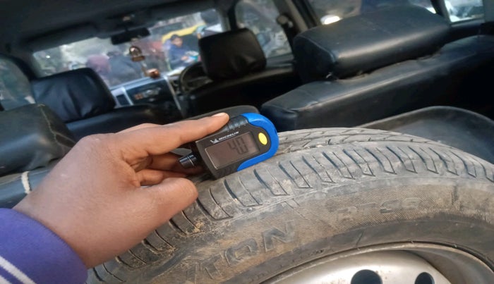 2013 Maruti Wagon R 1.0 LXI, Petrol, Manual, 31,426 km, tyre