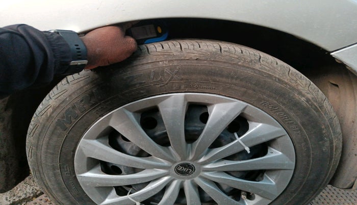 2015 Maruti Celerio VXI AMT, Petrol, Automatic, 1,35,249 km, tyre