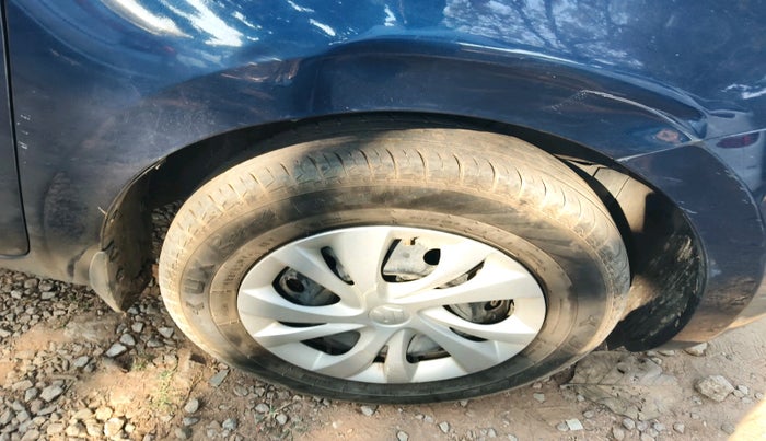 2023 Maruti Swift VXI, Petrol, Manual, 30,046 km, tyre