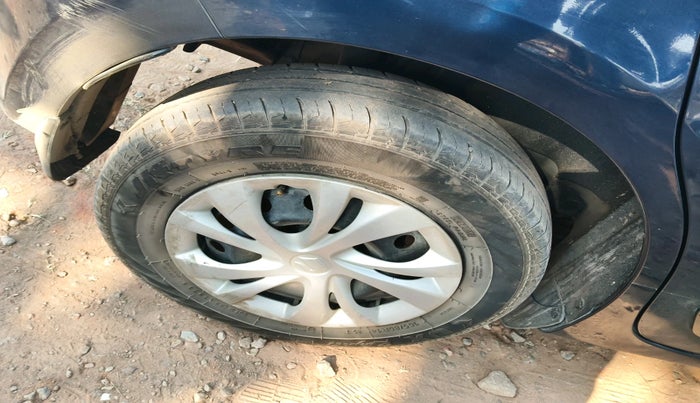 2023 Maruti Swift VXI, Petrol, Manual, 30,046 km, tyre