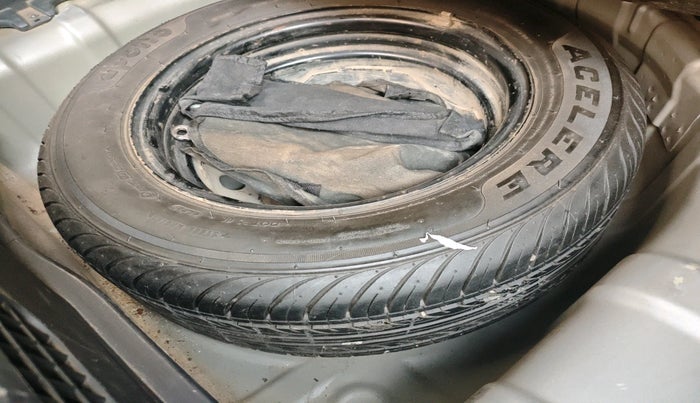 2013 Hyundai i20 SPORTZ 1.2, Petrol, Manual, 72,270 km, tyre