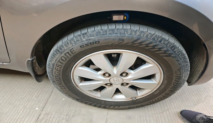 2013 Hyundai i20 SPORTZ 1.2, Petrol, Manual, 72,270 km, tyre