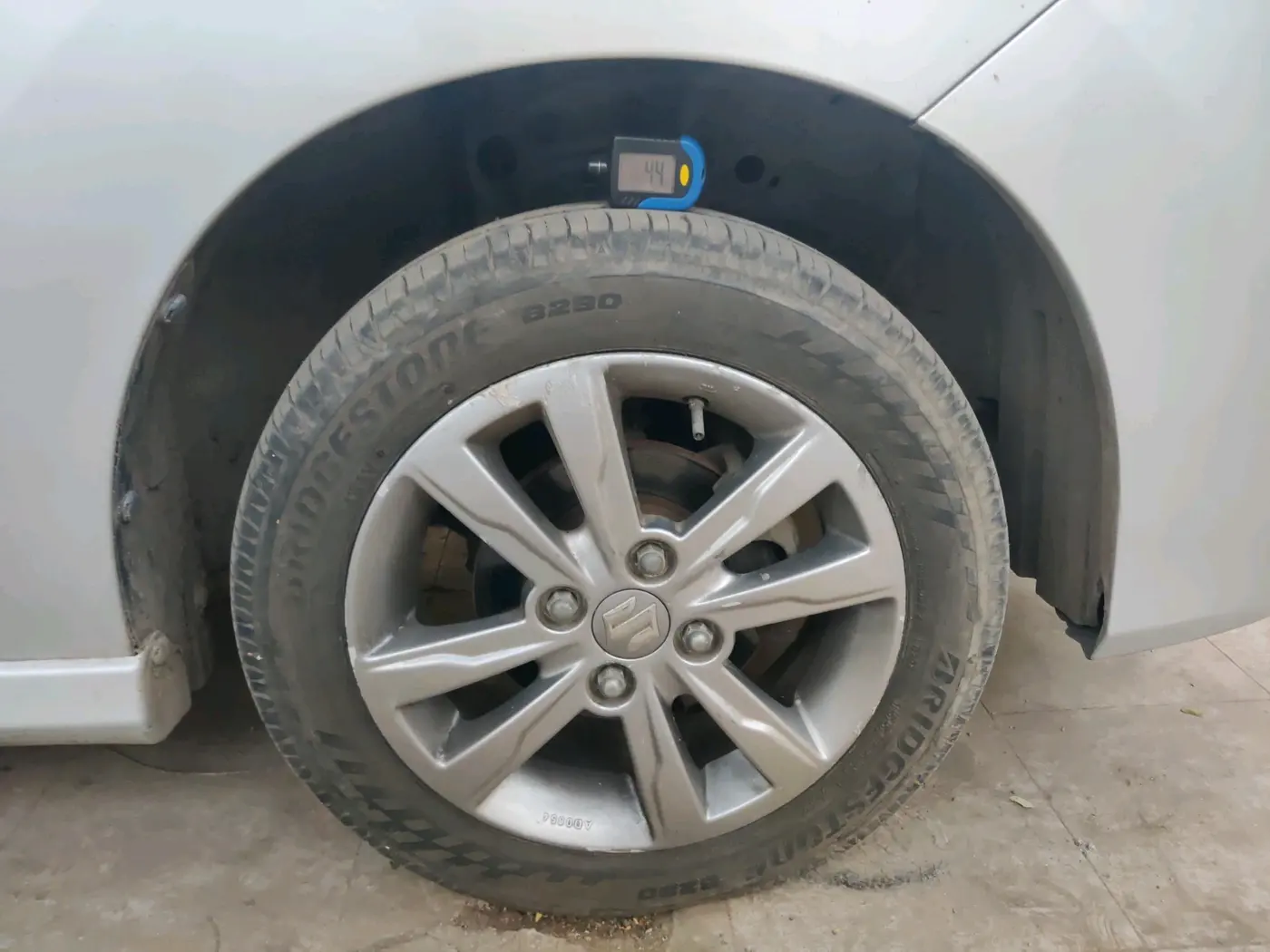 2013 Maruti Wagon R Stingray VXI, Petrol, Manual, 84,756 km, tyre