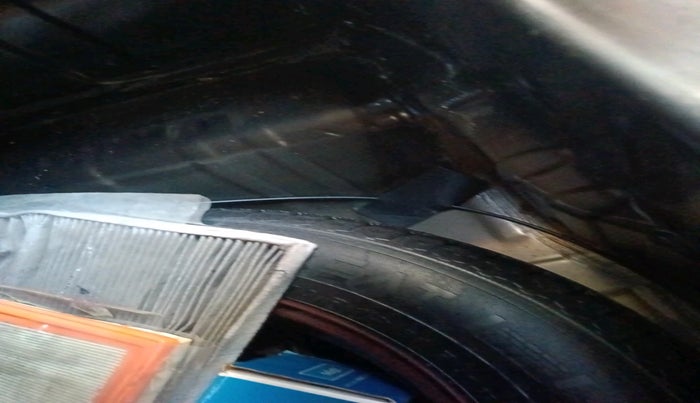 2021 Renault Kwid RXT 0.8, Petrol, Manual, 12,969 km, tyre