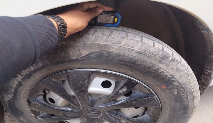 2022 Maruti Swift LXI, Petrol, Manual, 39,228 km, tyre