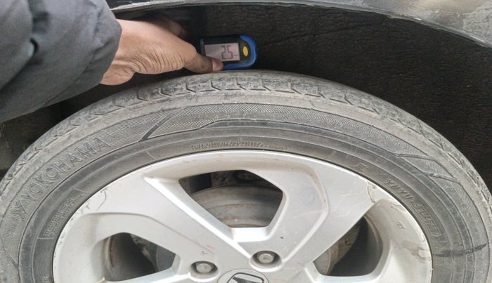 2015 Honda City 1.5L I-VTEC V MT, Petrol, Manual, 1,31,571 km, tyre