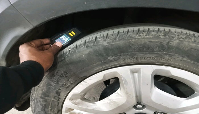 2023 KIA SONET HTK PLUS 1.2, Petrol, Manual, 7,416 km, tyre