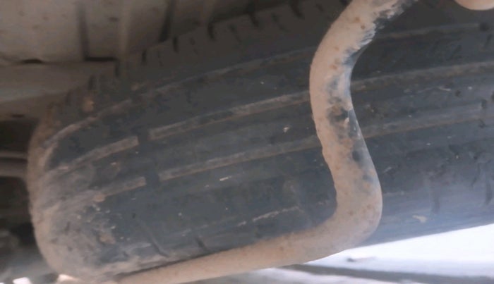 2017 Maruti Ertiga VXI CNG, Petrol, Manual, 1,34,927 km, tyre