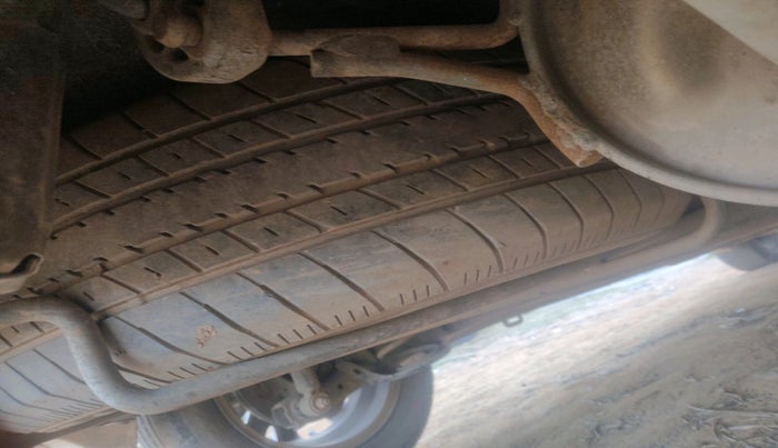 2017 Maruti Ertiga ZXI+, Petrol, Manual, 60,720 km, tyre