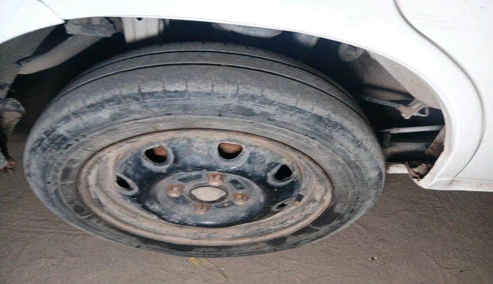 2014 Maruti Alto K10 VXI, Petrol, Manual, 1,95,508 km, tyre