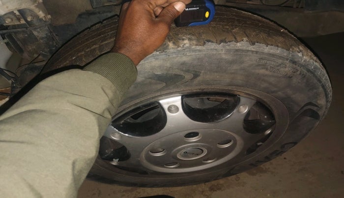 2021 Mahindra Bolero B6 (O), Diesel, Manual, 48,353 km, tyre