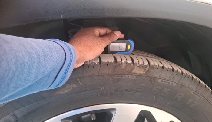 2020 Tata Harrier XZA PLUS 2.0L, Diesel, Automatic, 26,739 km, tyre