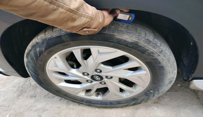 2021 Hyundai Creta SX 1.5 PETROL, Petrol, Manual, 23,508 km, tyre