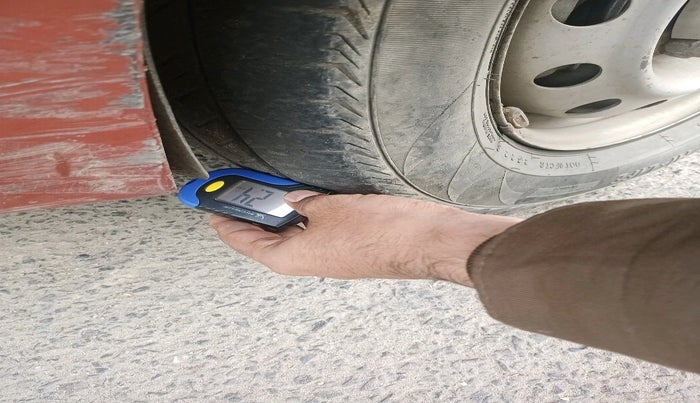 2010 Hyundai i10 ERA 1.1, Petrol, Manual, 37,927 km, tyre