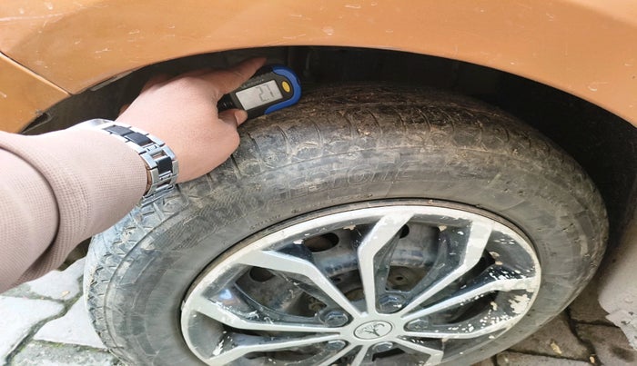 2017 Tata Tiago XT PETROL, Petrol, Manual, 2,03,536 km, tyre