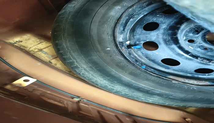 2017 Tata Tiago XT PETROL, Petrol, Manual, 2,03,536 km, tyre