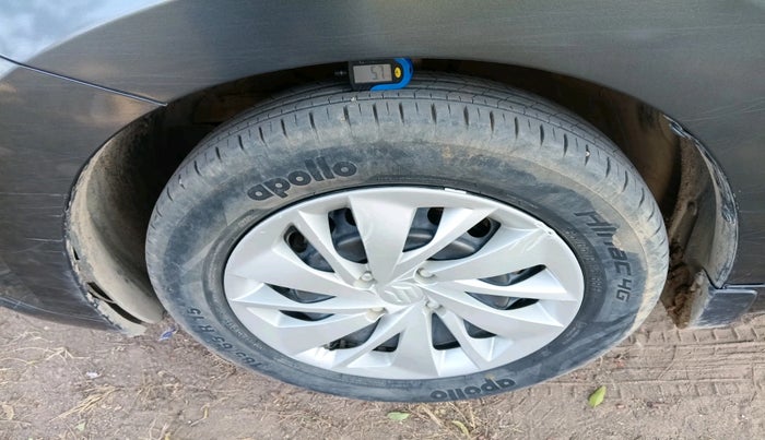 2023 Maruti Baleno DELTA CNG 1.2L, Petrol, Manual, 36,536 km, tyre